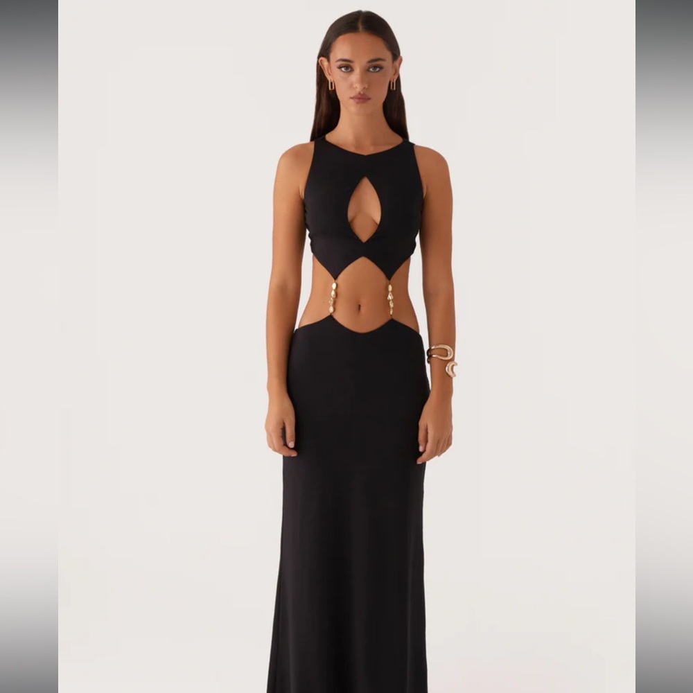 Peppermayo Exclusive Nadiya Maxi Dress 
worn once
size 4